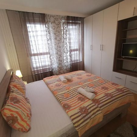 Twin Belville Apartments Belgrado Buitenkant foto