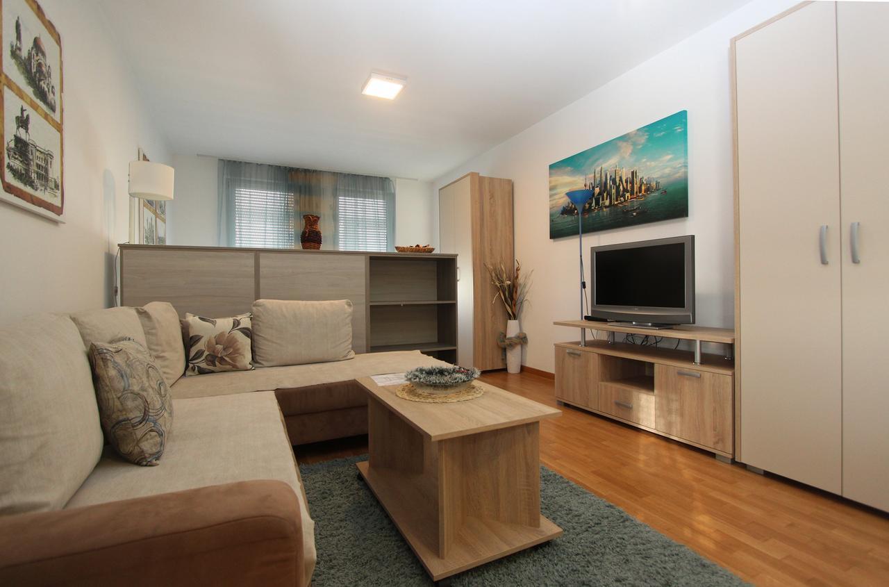 Twin Belville Apartments Belgrado Buitenkant foto