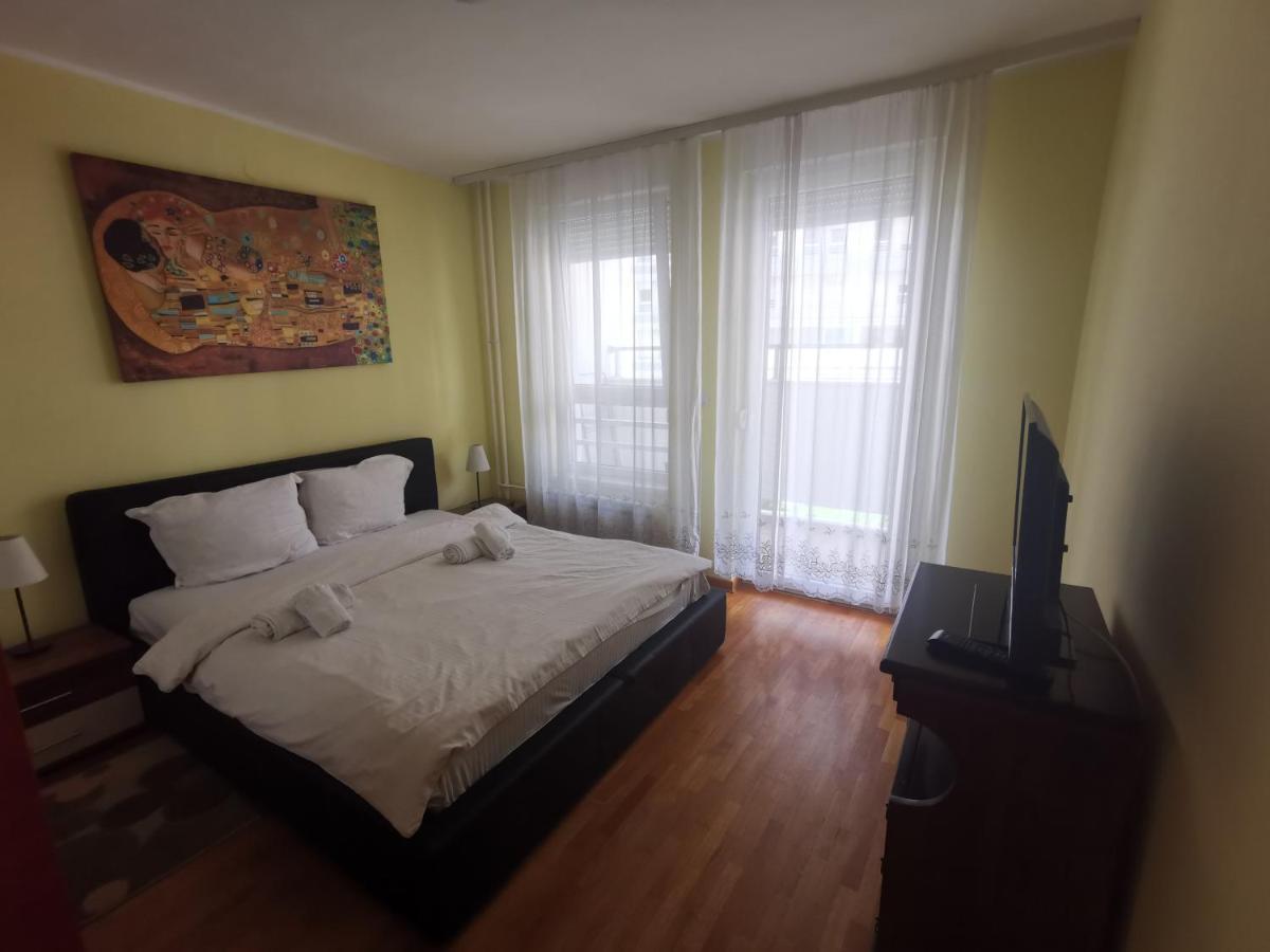 Twin Belville Apartments Belgrado Buitenkant foto